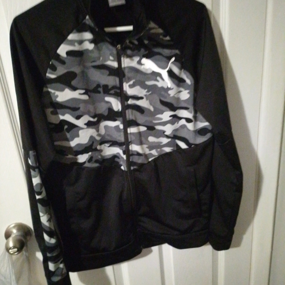 Puma Black and Gray Windbreaker with Camo Design